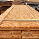 Ca. 210x Douglas vlonderplanken, 25x140mm, lengte 300cm